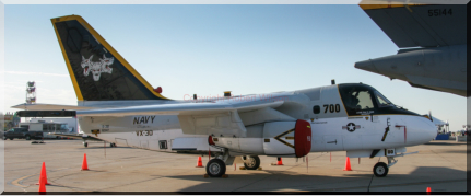 160147 / 700 - S-3B Viking of VX-30 based at Naval Air Station Point Mugu