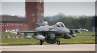 Retro 62 lining up for Runway 11