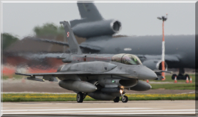 Retro 64 showing off its two seat profile