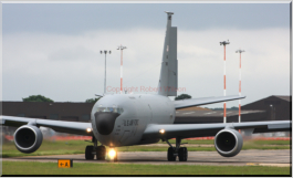 Reach 800 taxing onto the runway at Mildenhall