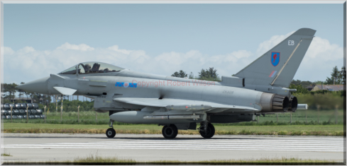 Turbo 31 lined up and waiting to roll (09/06/15)