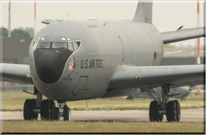 Reach 981 displaying its nose art